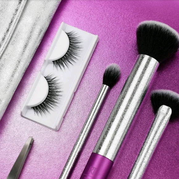 NIB Real Techniques Lustrous Makeup Brush Set - Picture 2 of 6